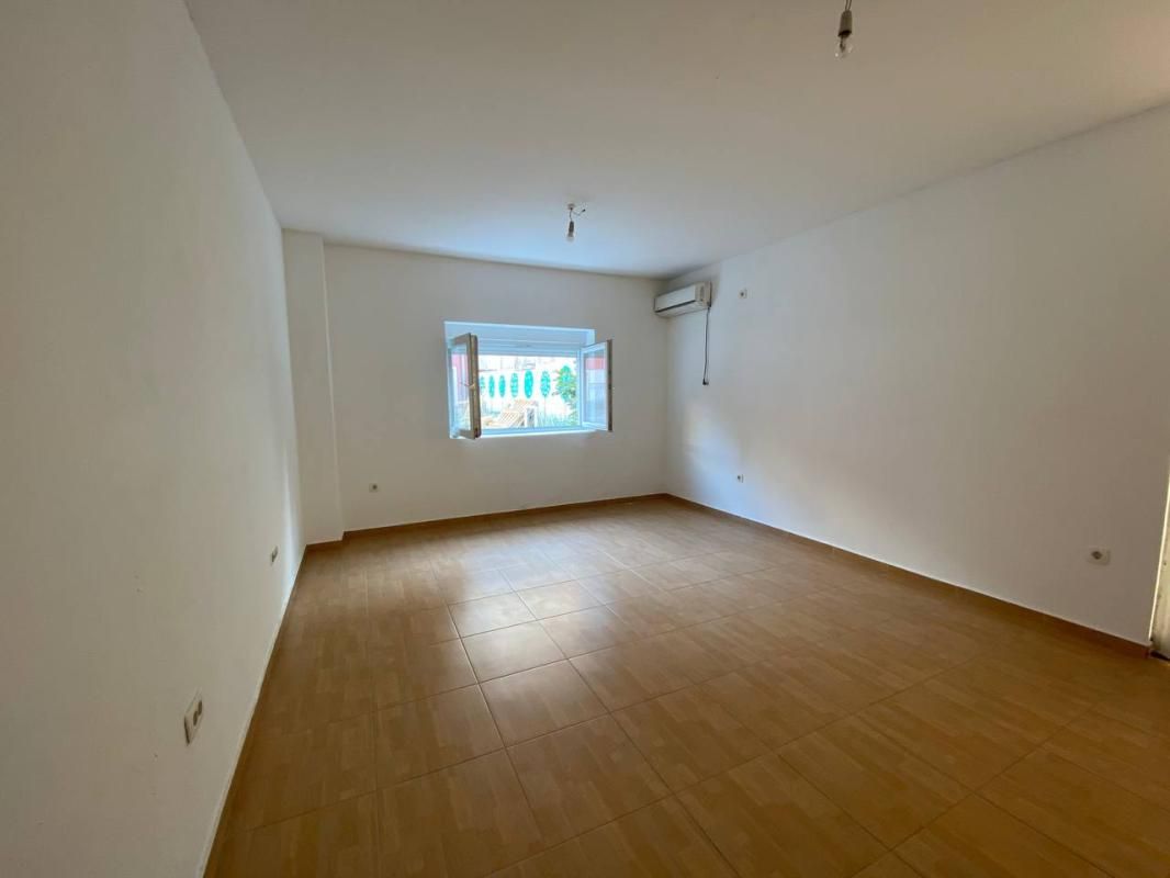 Biens commerciaux à Podgorica, Monténégro, 27 m² - image 5