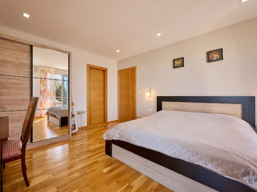 Casa en Krimovica, Montenegro, 200 m² - imagen 5