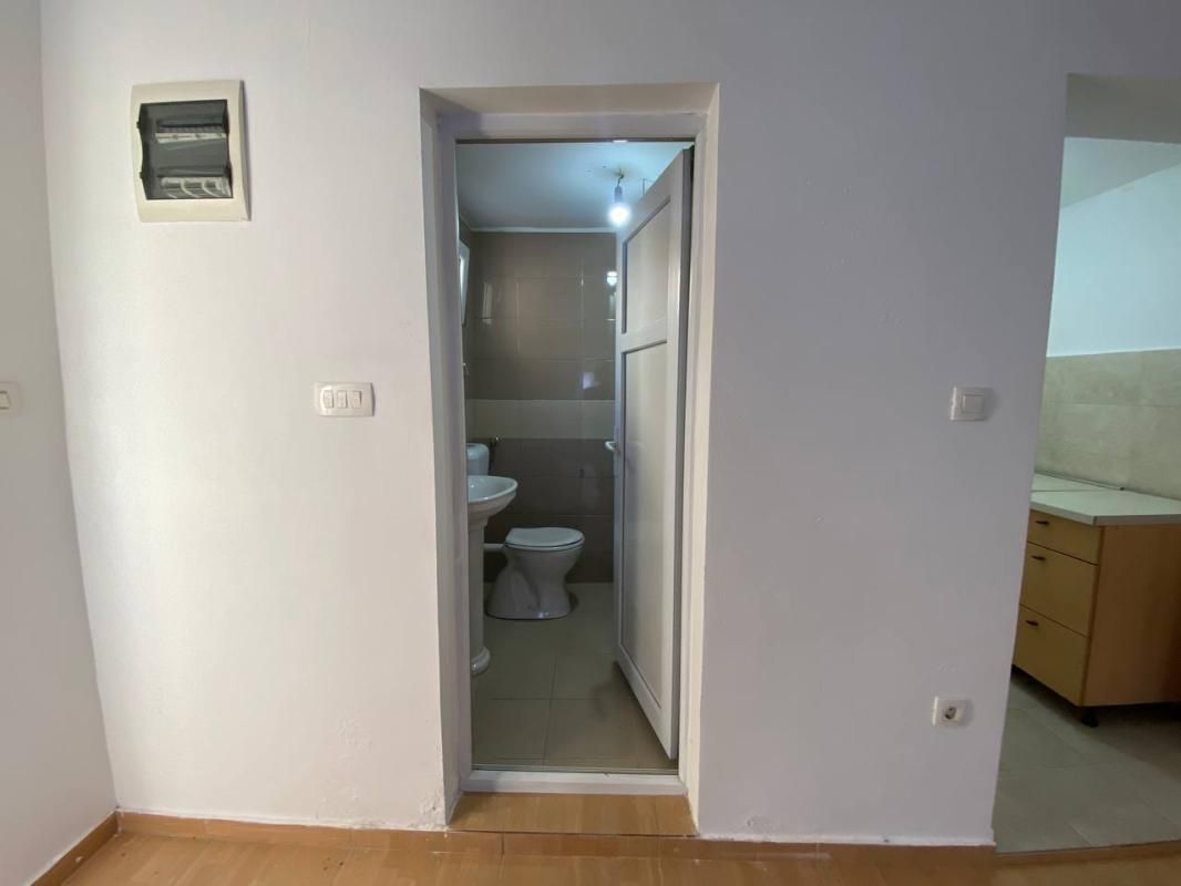 Biens commerciaux à Podgorica, Monténégro, 27 m² - image 6