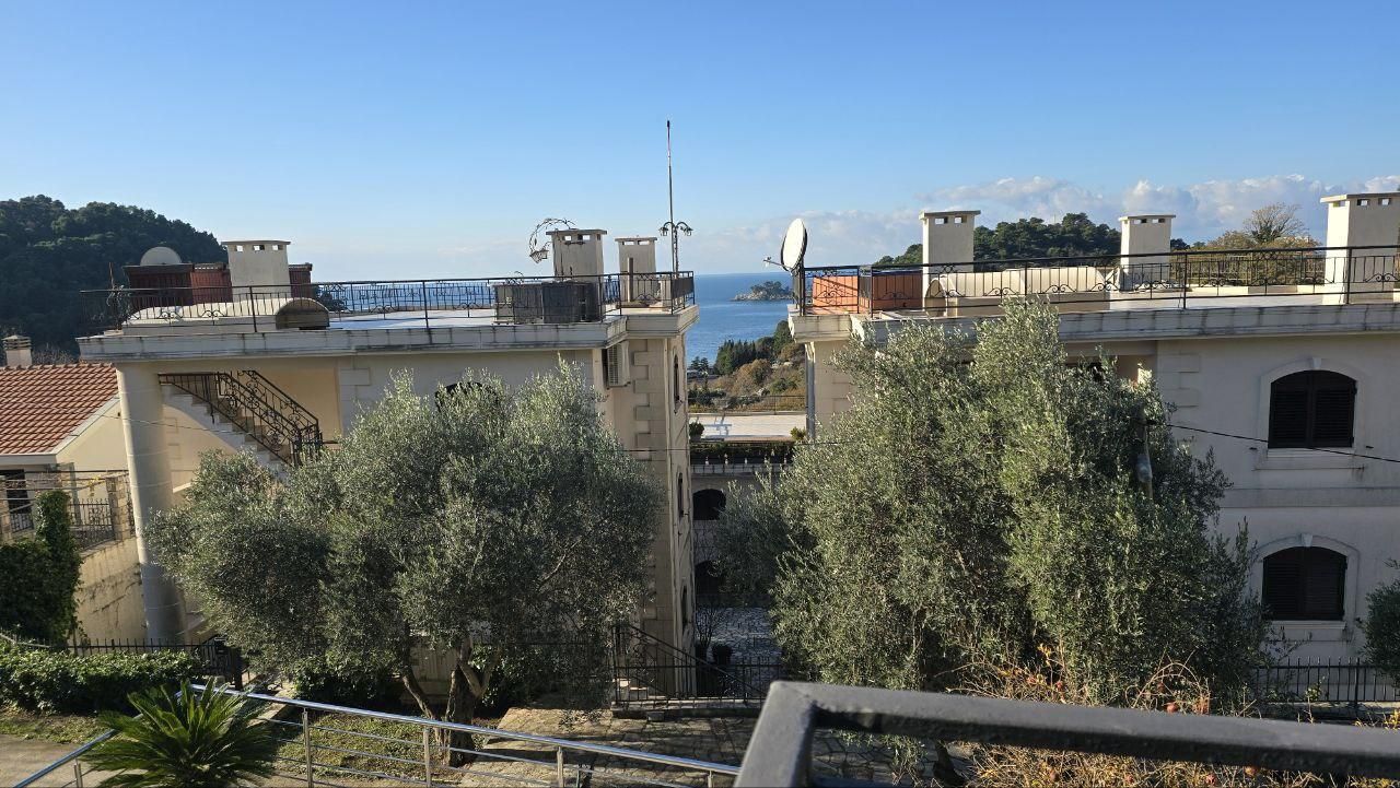 House in Petrovac, Montenegro, 160 m² - picture 4