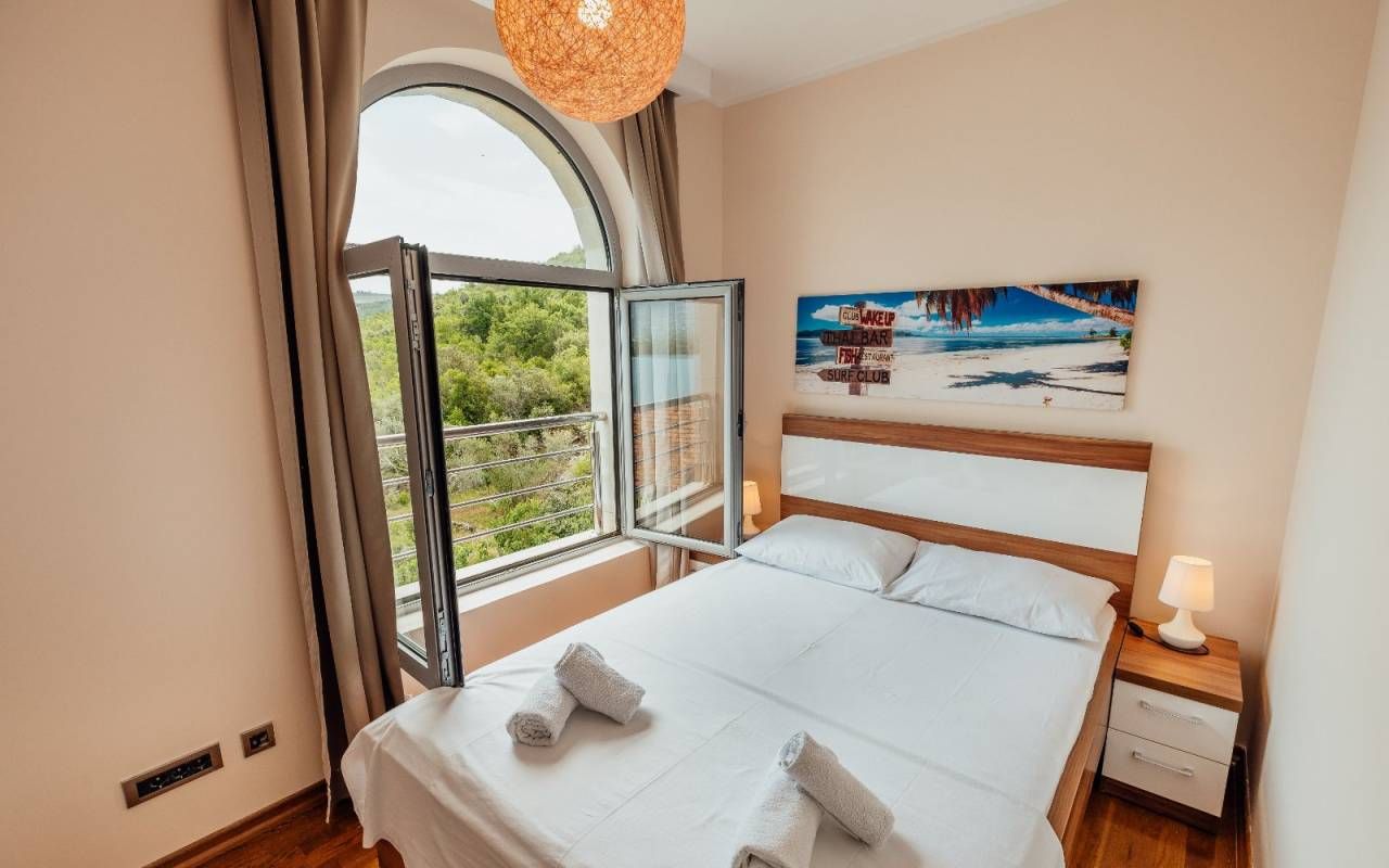 Piso en Tivat, Montenegro, 64 m² - imagen 7