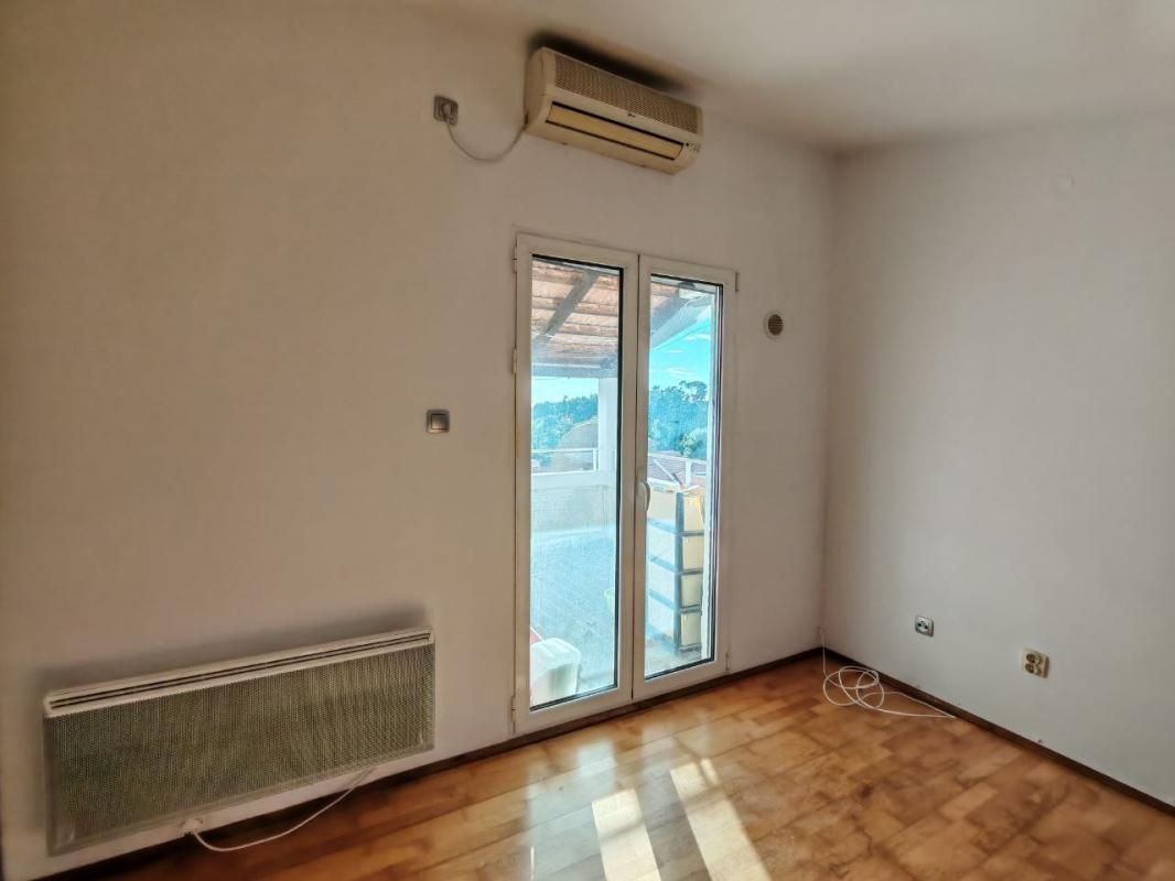 Flat in Petrovac, Montenegro, 41 m² - picture 7