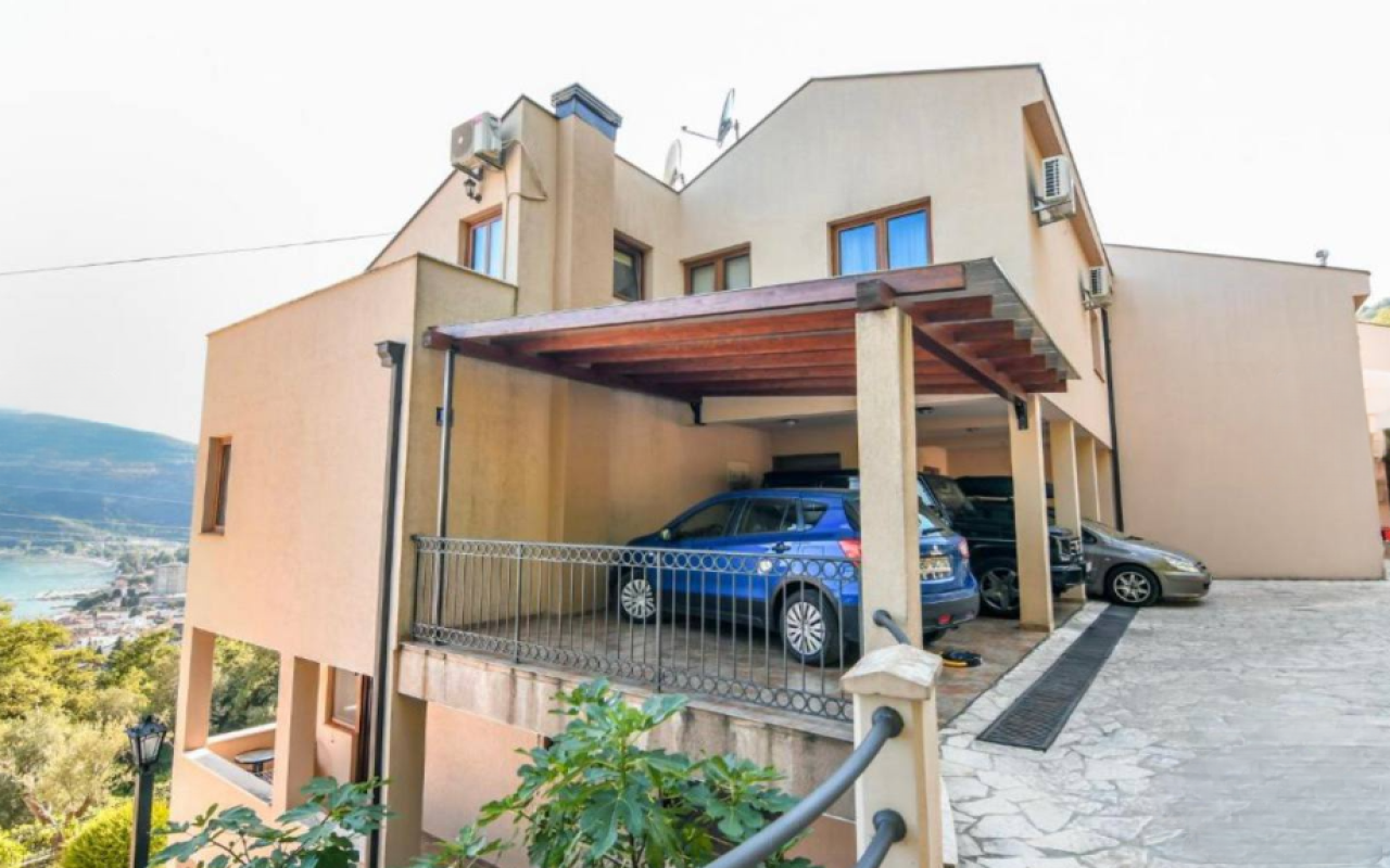 Flat in Herceg-Novi, Montenegro, 75 m² - picture 7