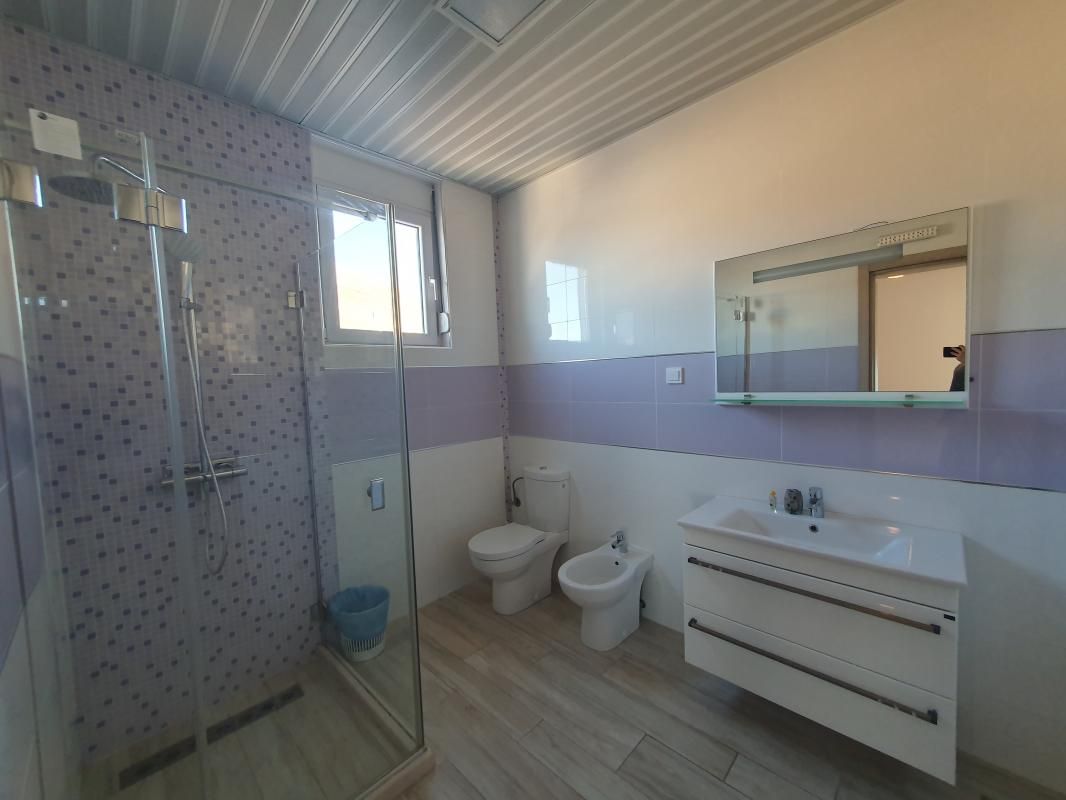 Flat in Dobra Voda, Montenegro, 201 m² - picture 8