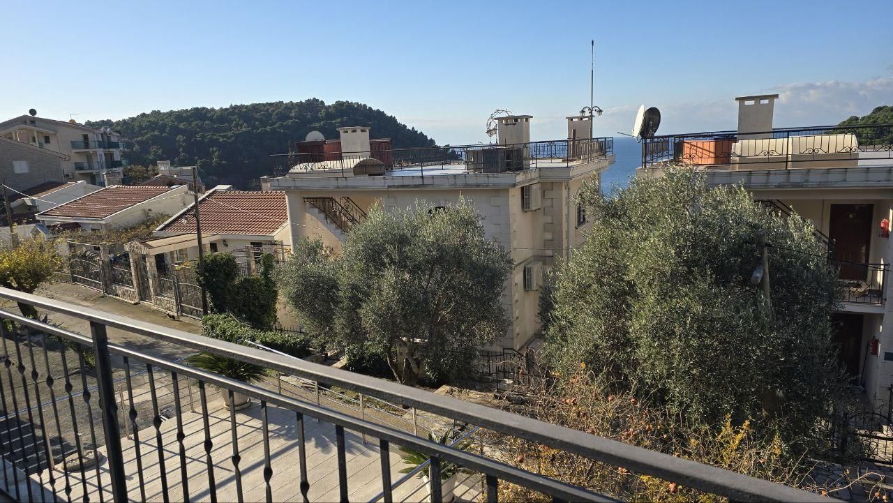 House in Petrovac, Montenegro, 160 m² - picture 6