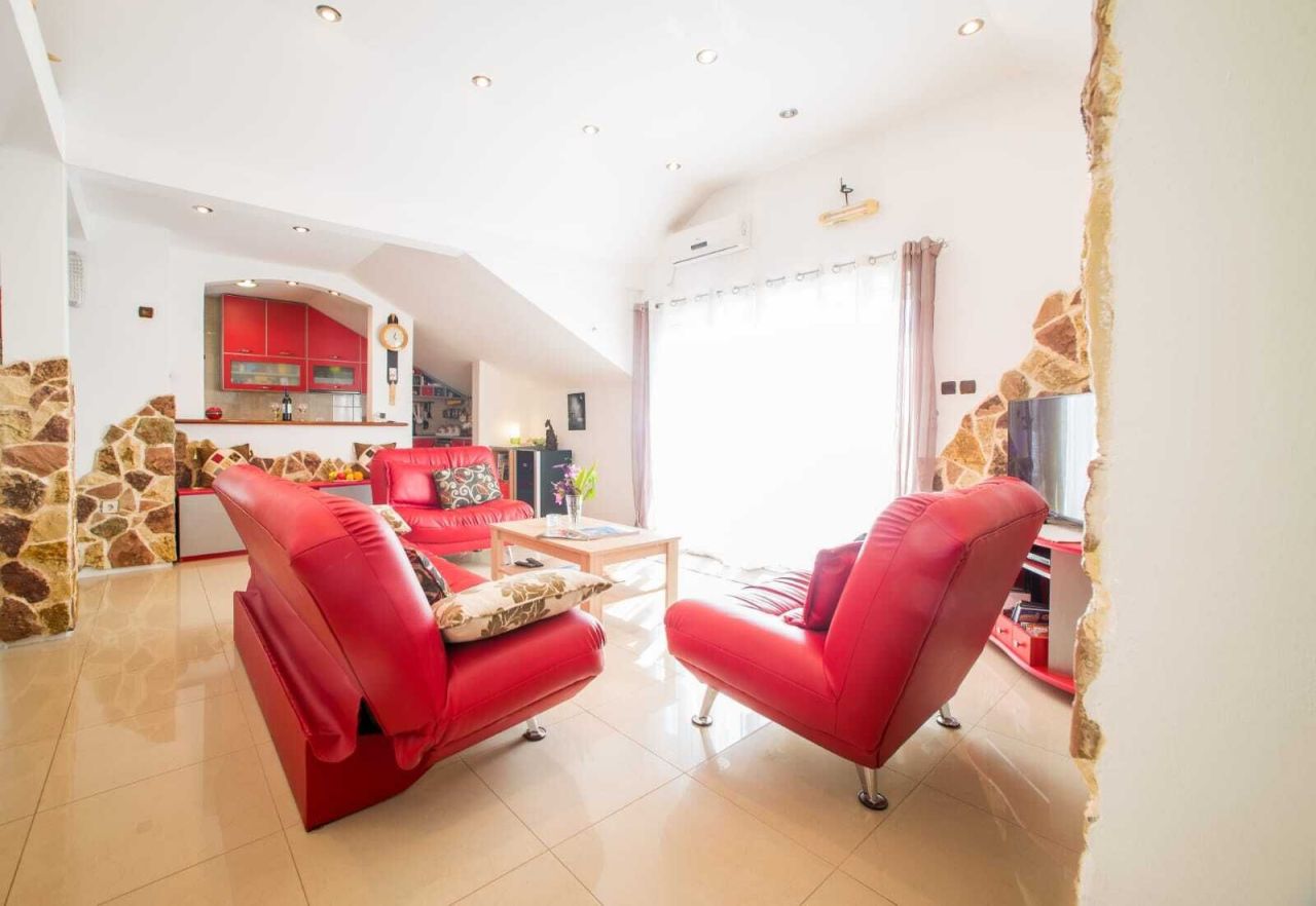 Appartement à Budva, Monténégro, 121 m² - image 1