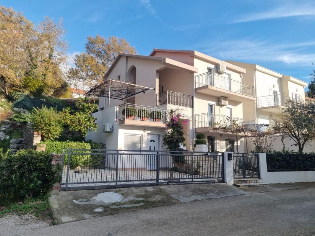 House in Petrovac, Montenegro, 160 m² - picture 7