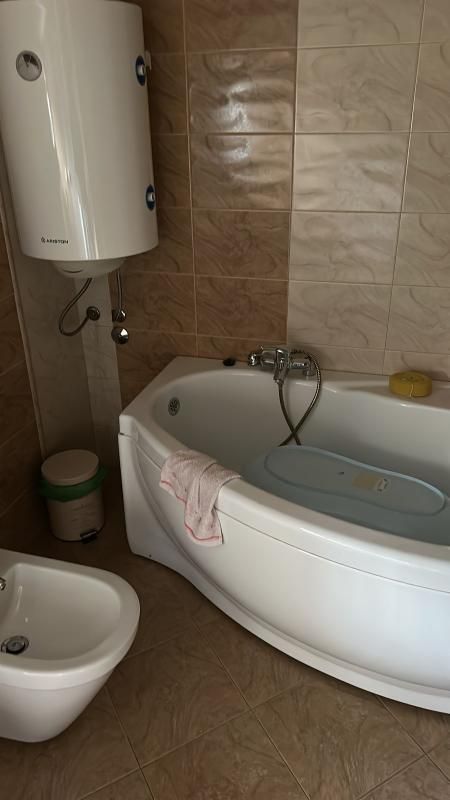 House in Golubovci, Montenegro, 600 m² - picture 9