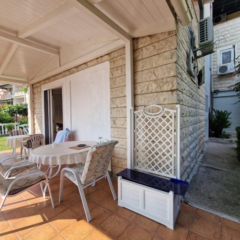 Flat in Petrovac, Montenegro, 86 m² - picture 10