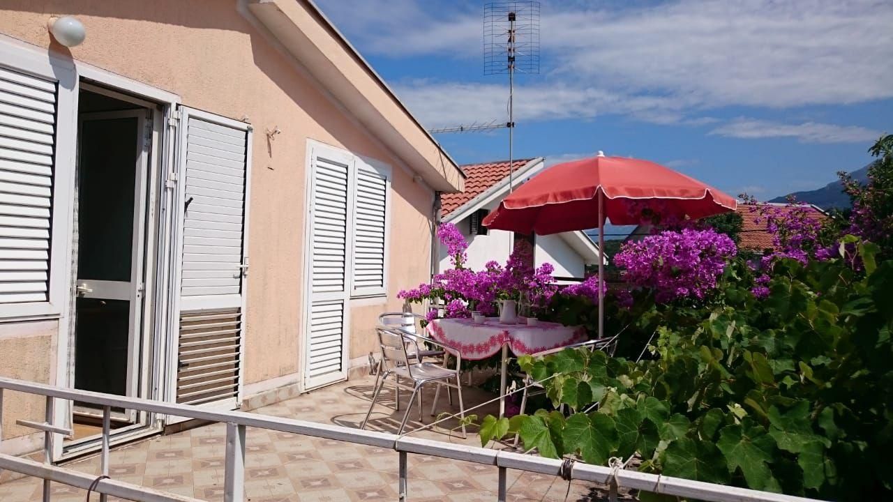 House in Utjeha, Montenegro, 160 m² - picture 10