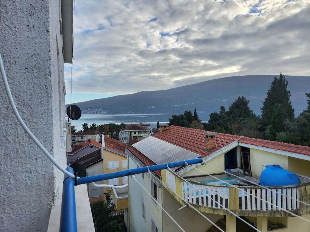 Flat in Baosici, Montenegro, 79 m² - picture 10