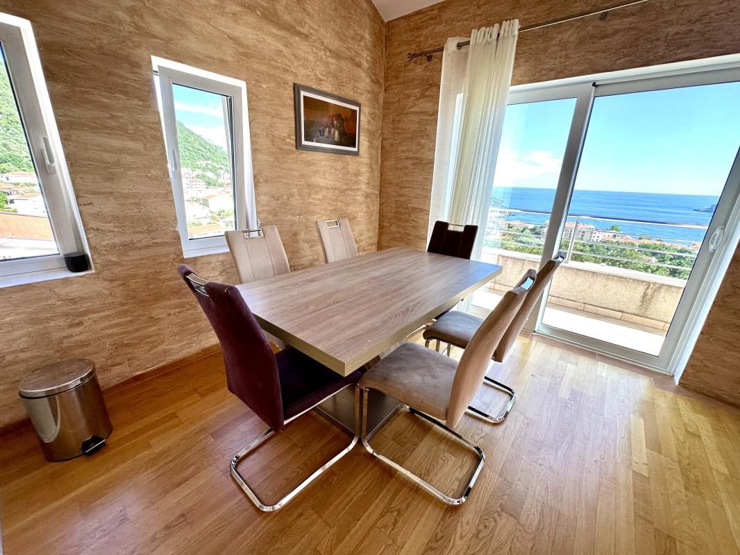 Piso en Petrovac, Montenegro, 105 m² - imagen 13
