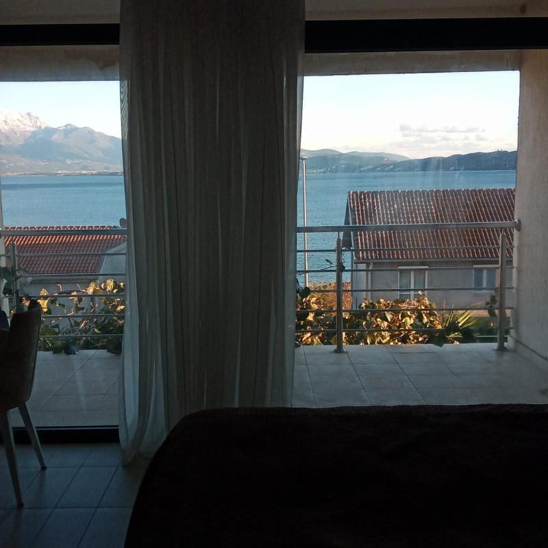 Flat in Bijela, Montenegro, 103 m² - picture 15
