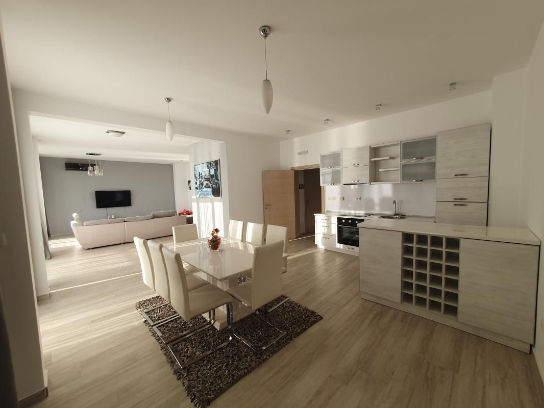 Flat in Dobra Voda, Montenegro, 201 m² - picture 16