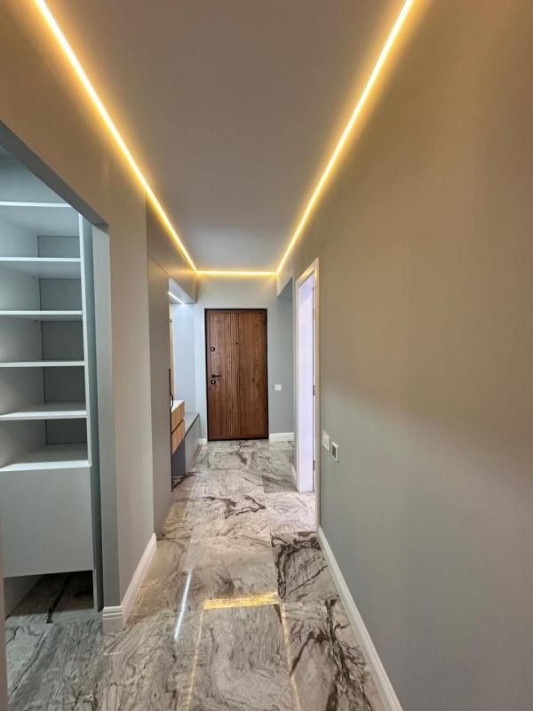 Piso en Tivat, Montenegro, 68 m² - imagen 17