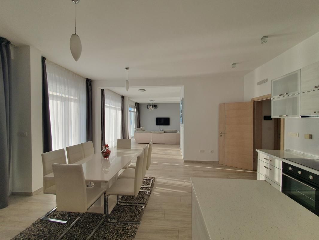 Flat in Dobra Voda, Montenegro, 201 m² - picture 17