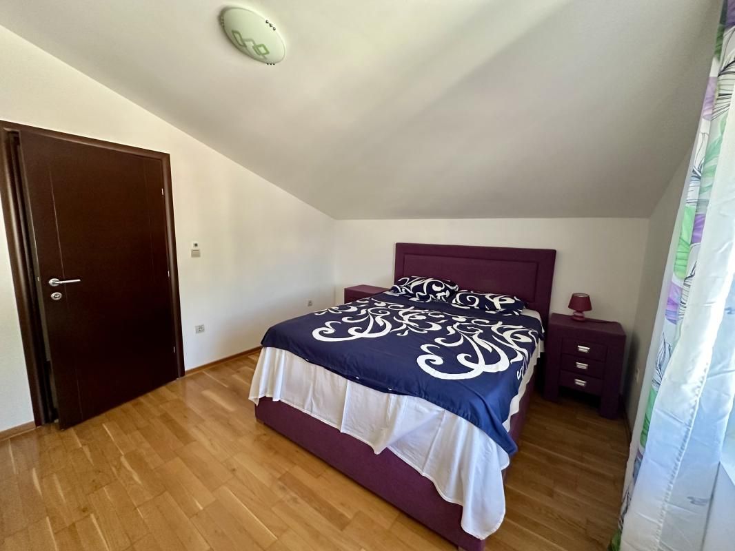 Piso en Petrovac, Montenegro, 105 m² - imagen 19