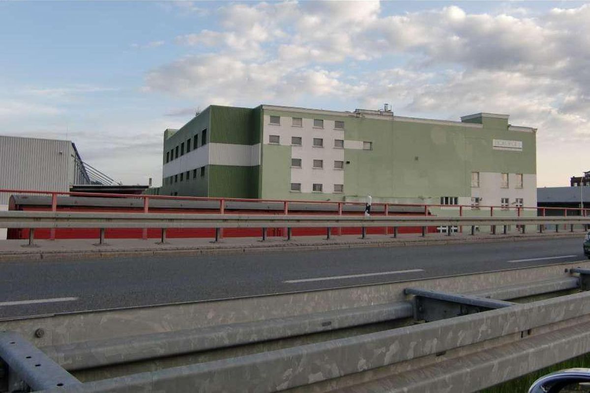 Industrial in Zwickau, Germany, 10 160 m² - picture 1