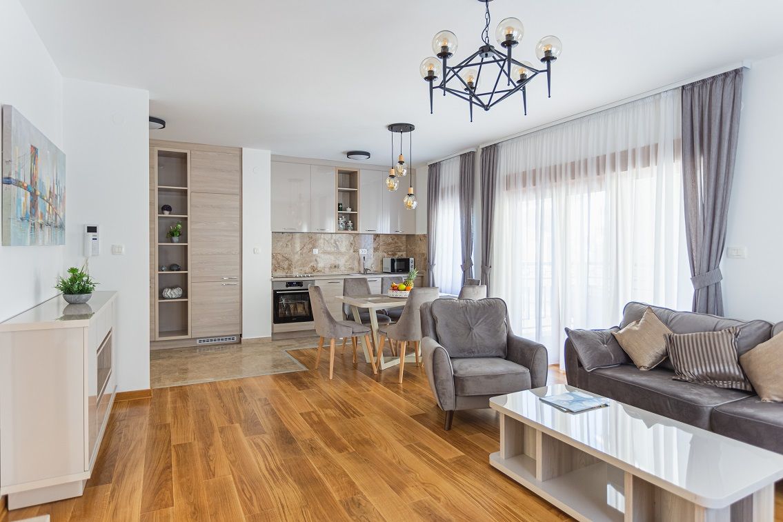 Biens commerciaux à Przno, Monténégro, 74 m² - image 1