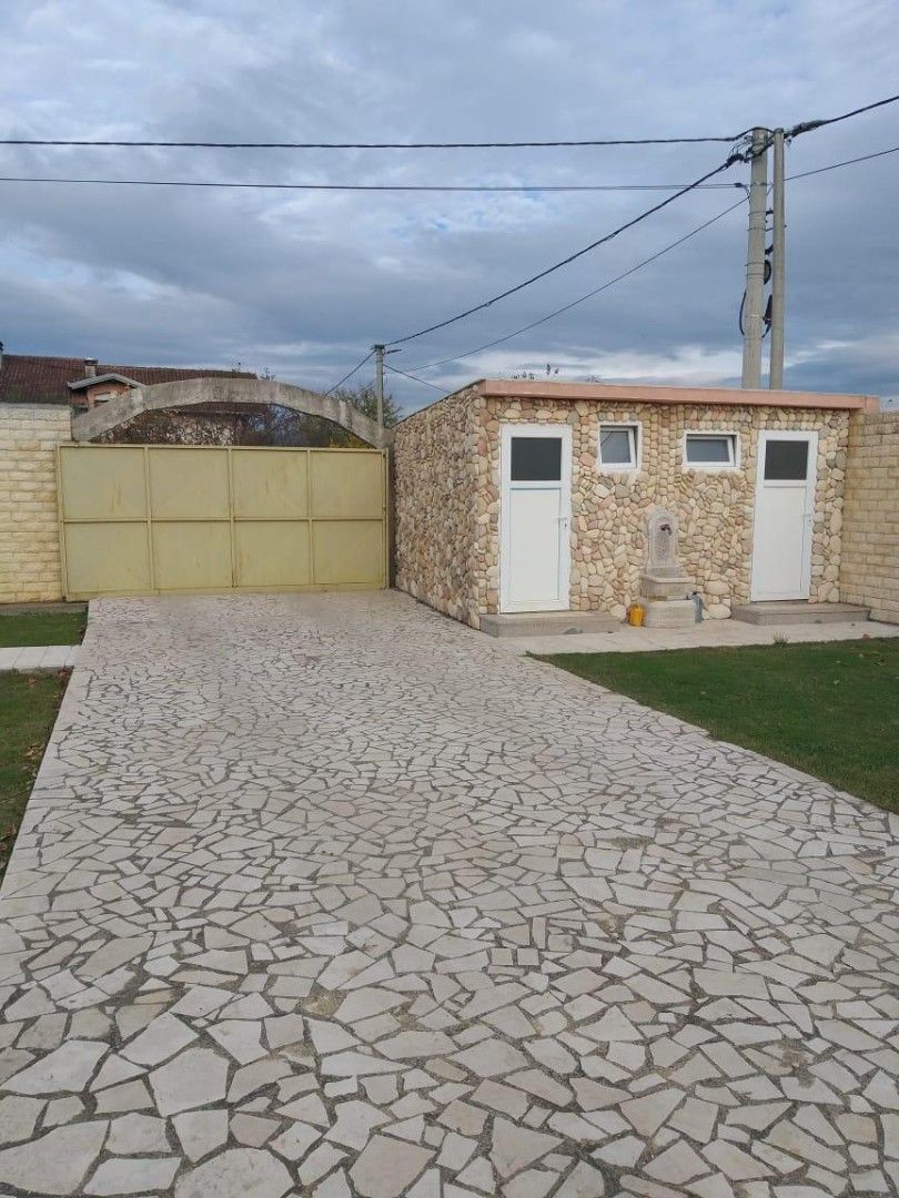 Casa a Danilovgrad, Montenegro, 400 m² - foto 3