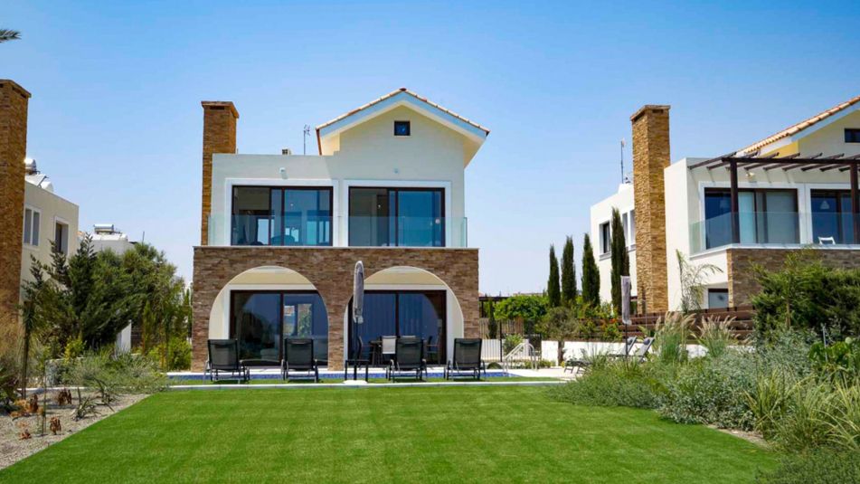 Appartement à Famagouste, Chypre, 223.78 m² - image 1