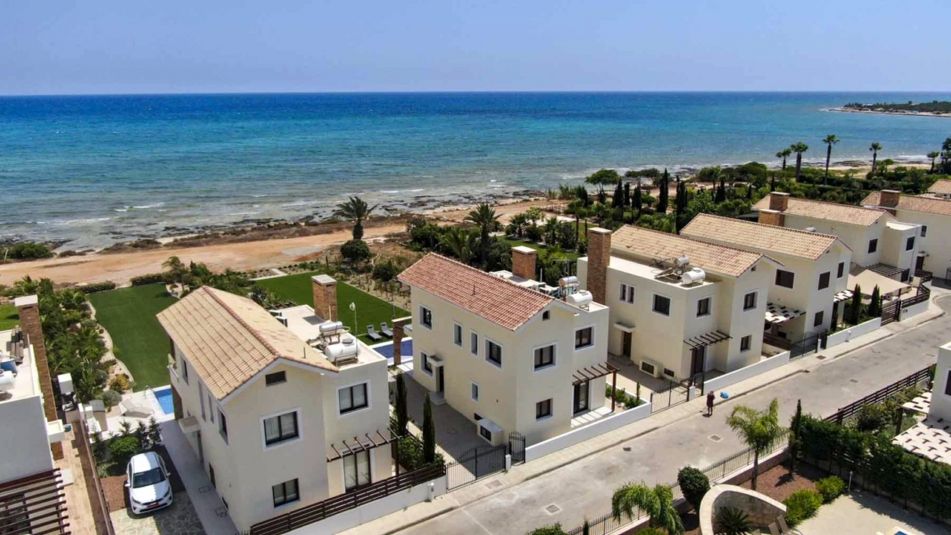 Appartement à Famagouste, Chypre, 223.78 m² - image 2