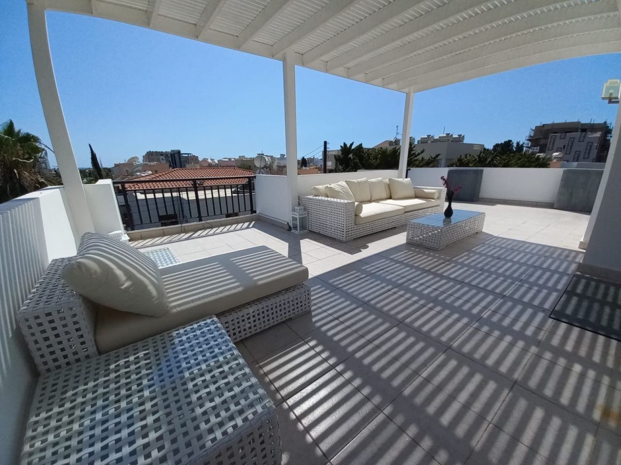 Apartment in Universal, Zypern, 199 m² - Foto 1