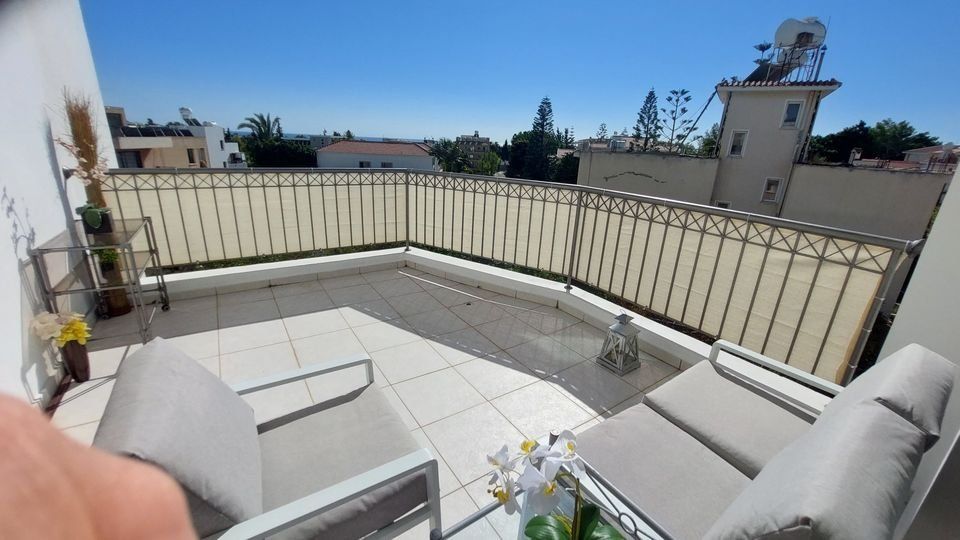 Apartment in Universal, Cyprus - picture 1