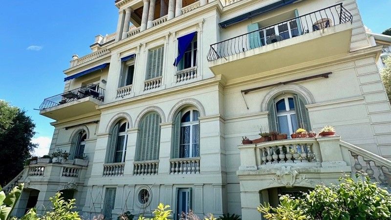 Apartment in Nice, France, 170 m² - picture 1