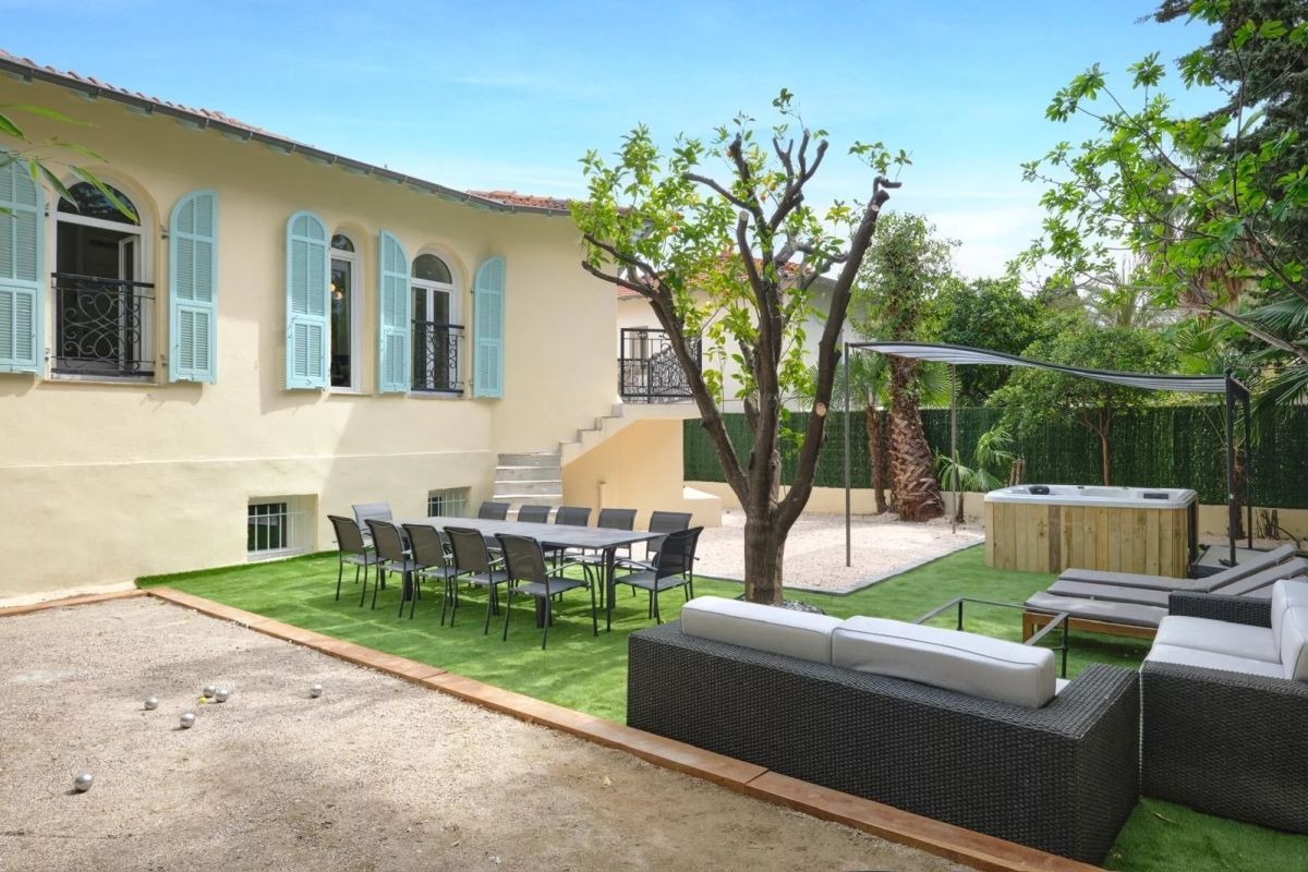 Villa in Nizza, Frankreich, 132 m² - Foto 1