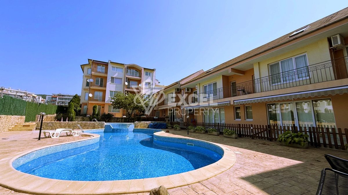 Piso en Sveti Vlas, Bulgaria, 52 m² - imagen 1