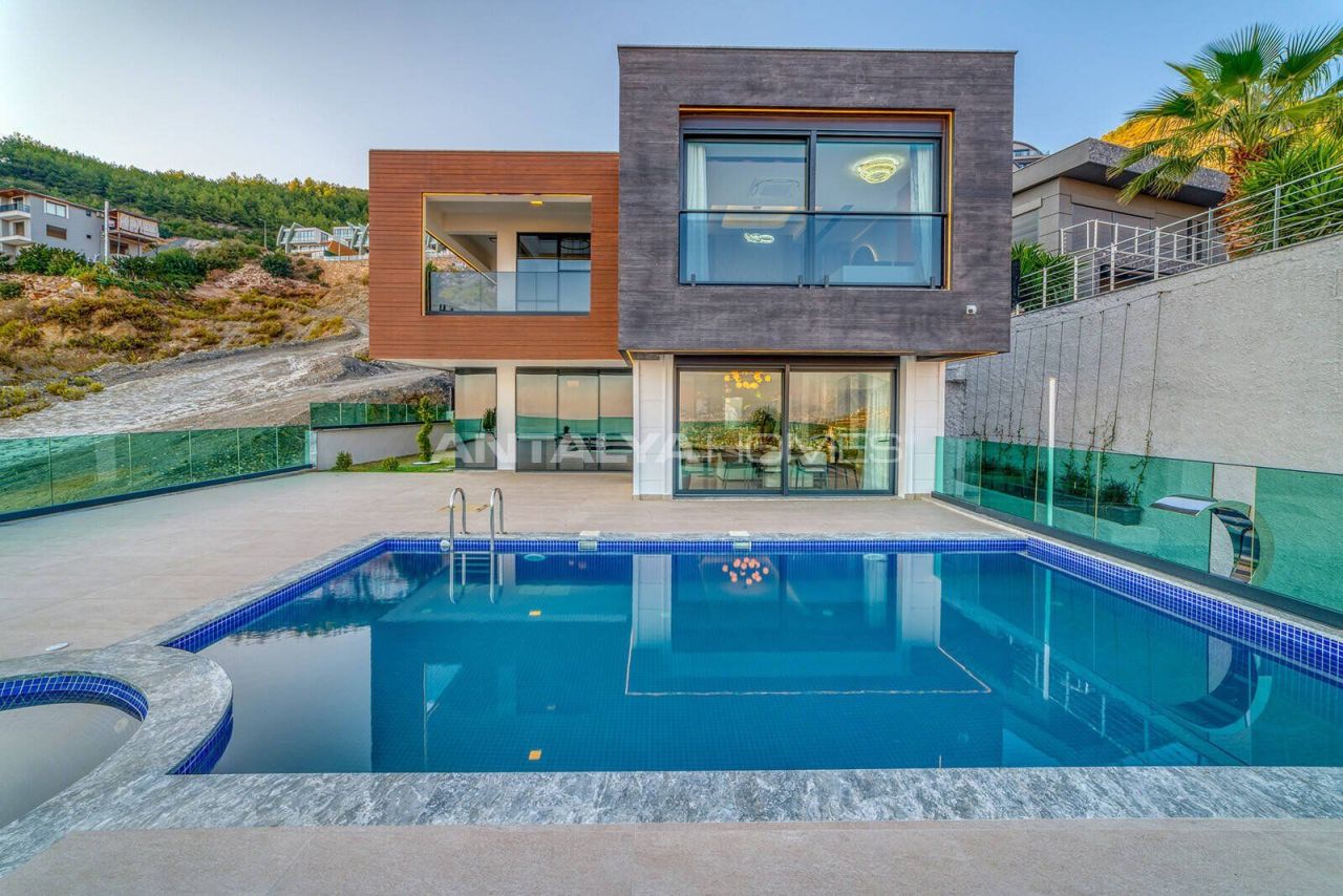 Villa in Alanya, Türkei, 300 m² - Foto 1