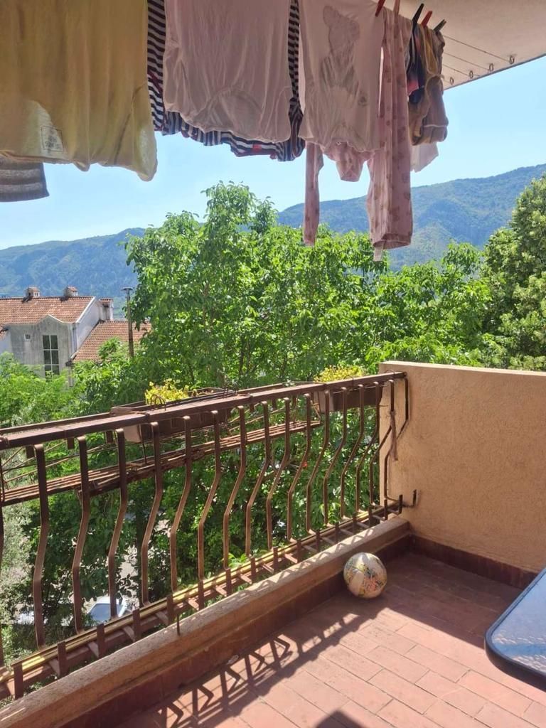 Apartment in Dobrota, Montenegro, 70 m² - Foto 1