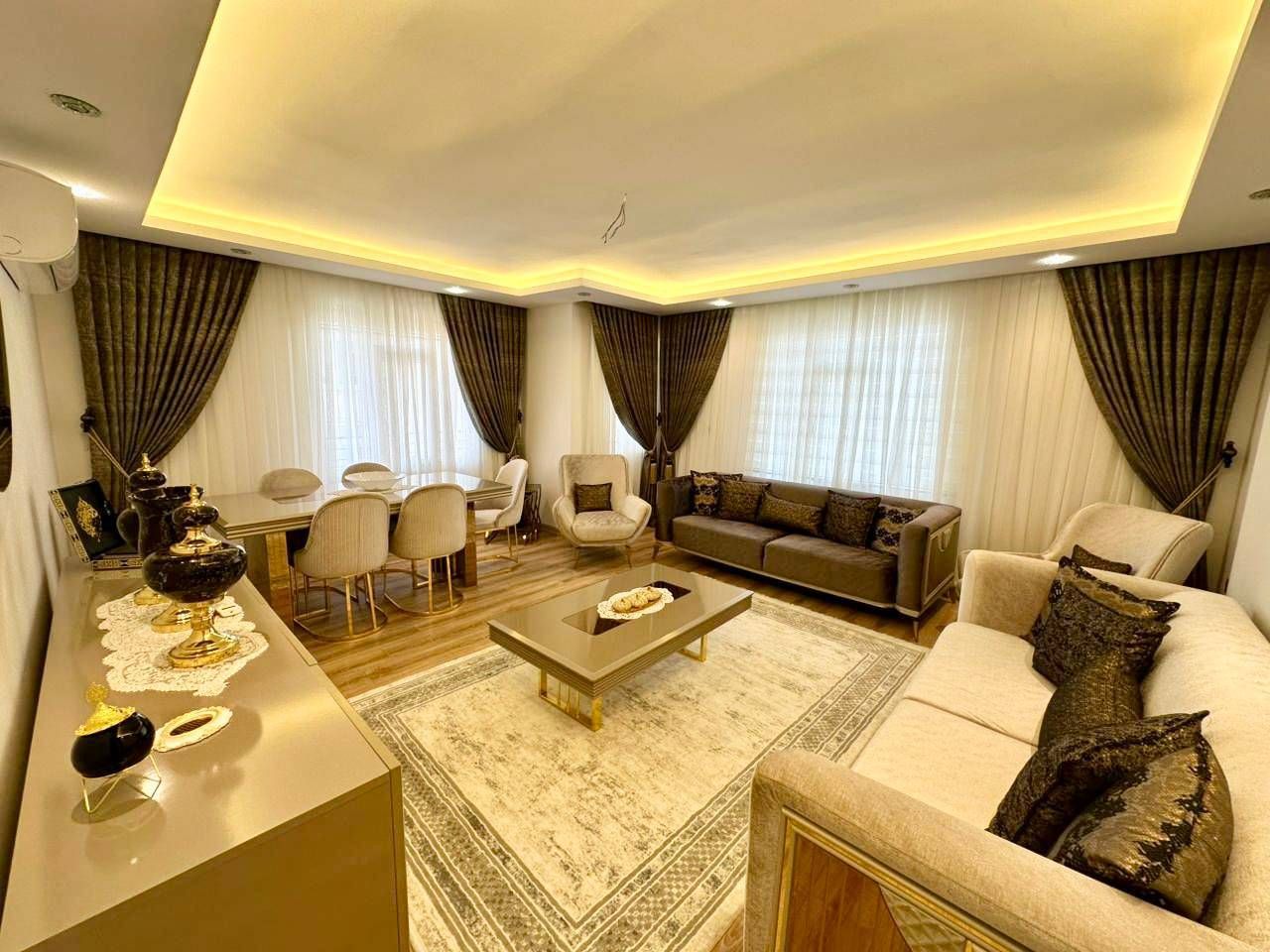 Appartement à Mersin, Turquie, 180 m² - image 1
