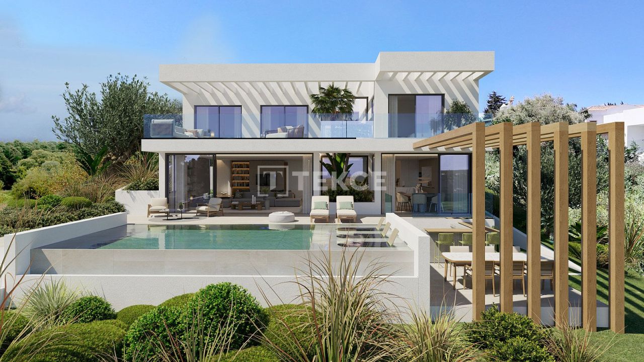 Villa à Estepona, Espagne, 130 m² - image 1