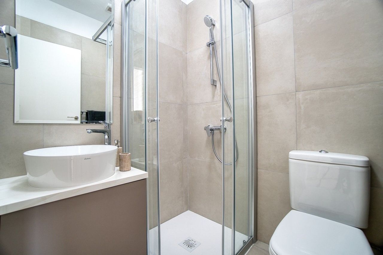 Apartment in Limassol, Cyprus - picture 16