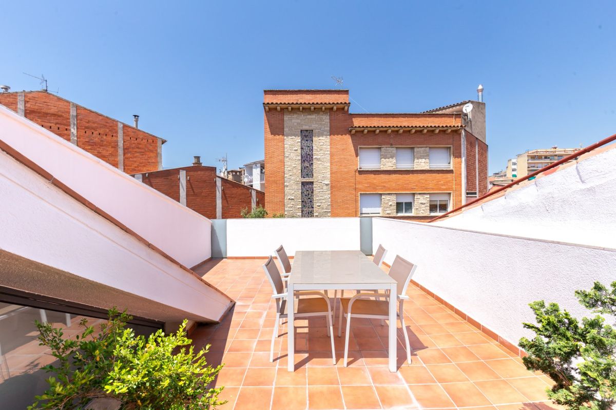 Maison à Barcelone, Espagne, 114 m² - image 1