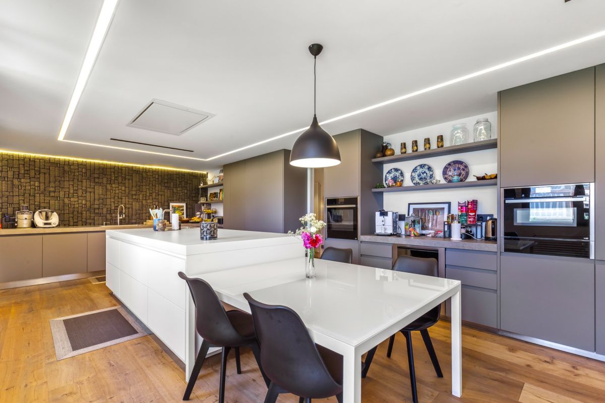 Piso en Barcelona, España, 356 m² - imagen 3