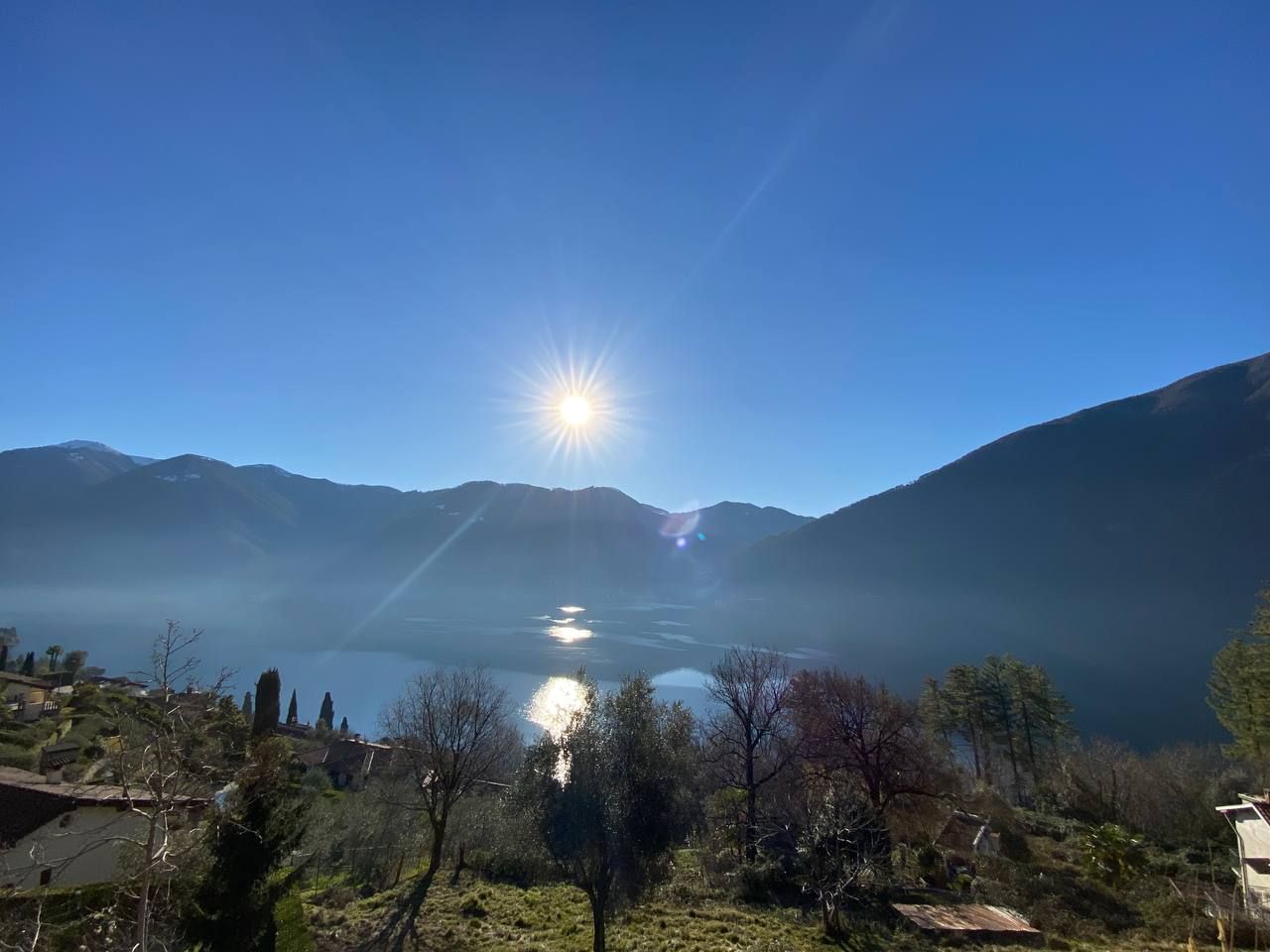 Grundstück in Valsolda, Italien, 1 170 m² - Foto 1