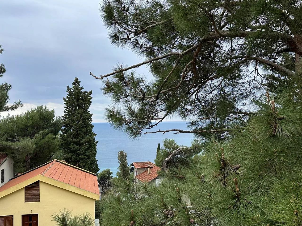 Haus in Bar, Montenegro, 98 m² - Foto 2