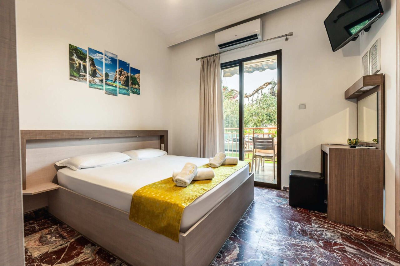 Hotel en Tasos, Grecia, 440 m² - imagen 10