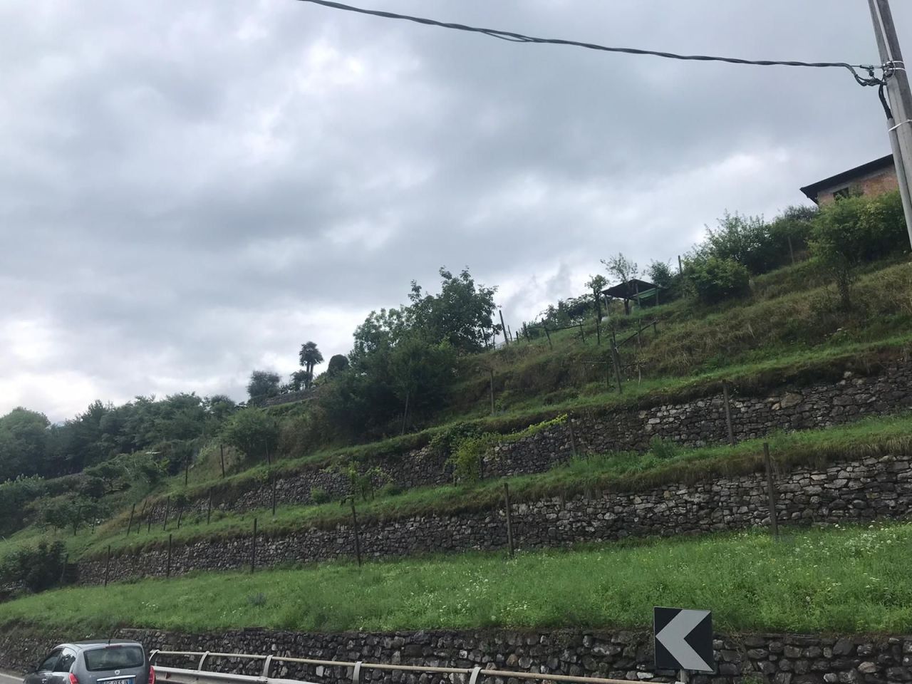 Terreno a Carlazzo, Italia, 2 440 m2 - foto 3