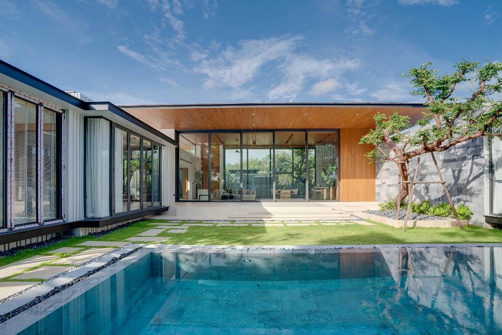 Villa in Phuket, Thailand, 438.55 m² - picture 1