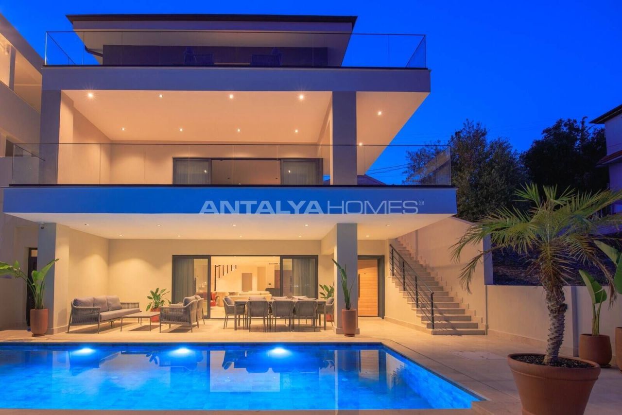 Villa in Fethiye, Türkei, 530 m² - Foto 1