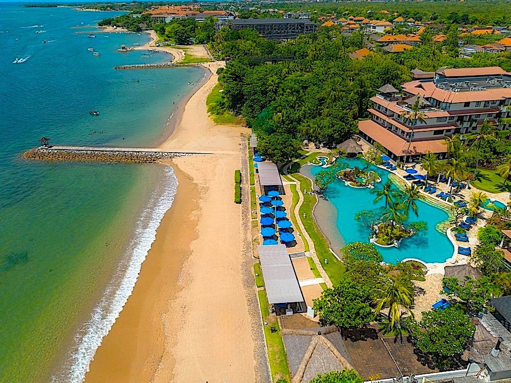 Hotel en Kuta, Indonesia, 22 336 m² - imagen 1
