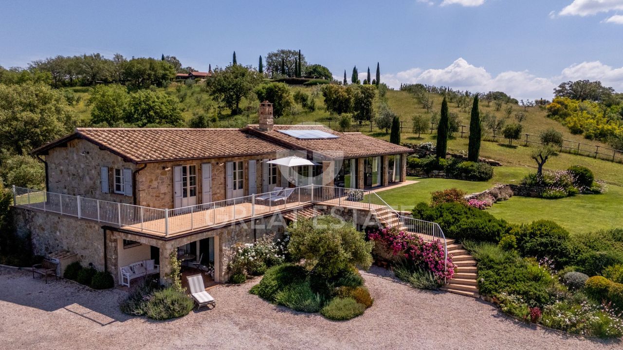 Maison Magliano in Toscana, Italie, 376.7 m² - image 1