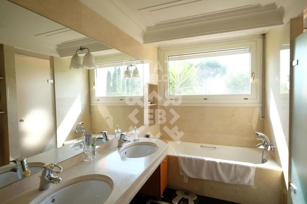 Casa en Barcelona, España, 520 m² - imagen 14