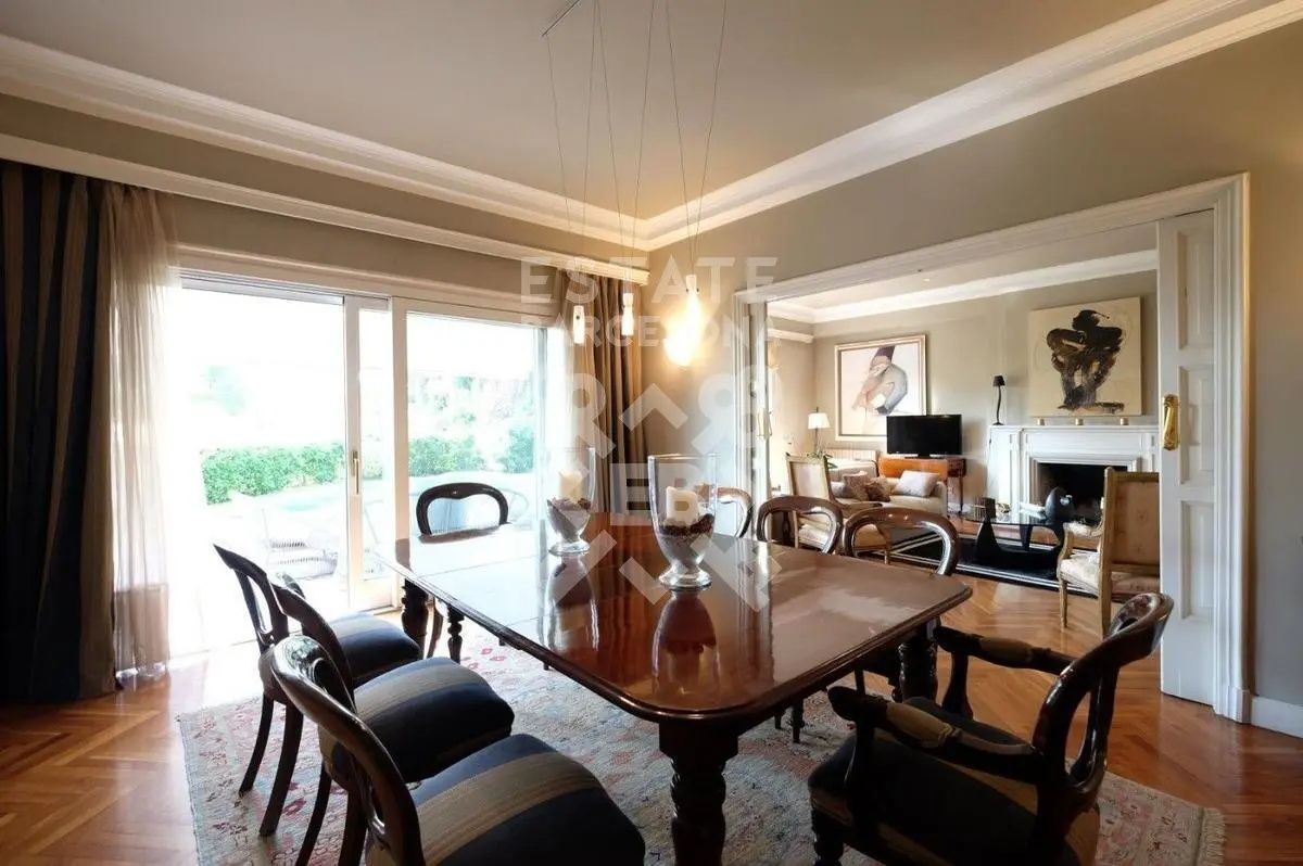 Casa en Barcelona, España, 520 m² - imagen 5