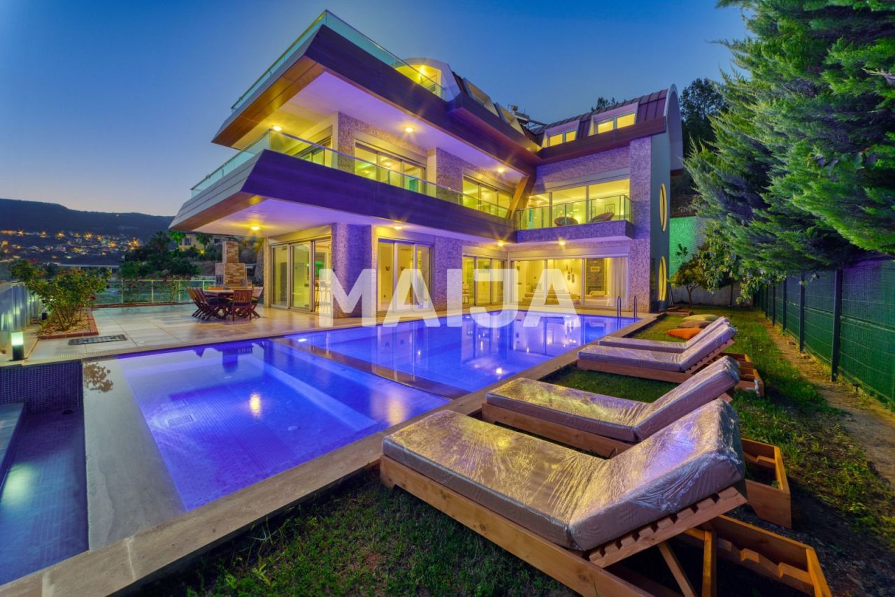 Villa in Alanya, Türkei, 300 m² - Foto 1