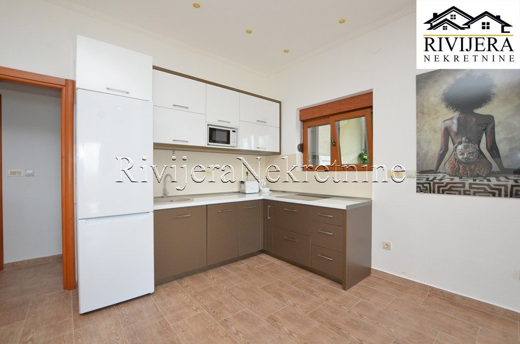 Piso en Herceg-Novi, Montenegro, 52 m² - imagen 4